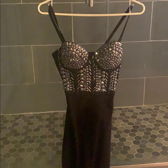 WLDR Dress - amazing detail - Picture 2 of 6